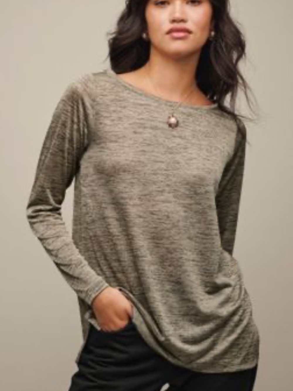 Relaxed Long-Sleeve Crewneck Top in silver/Heather